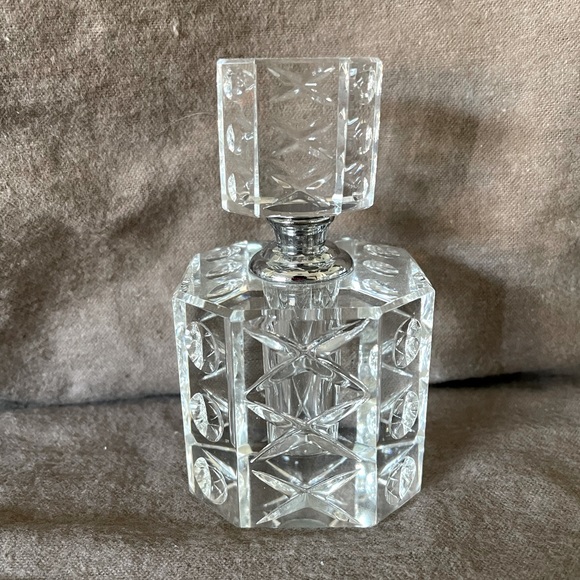 Oleg Cassini Other - Oleg Cassini cut crystal perfume bottle